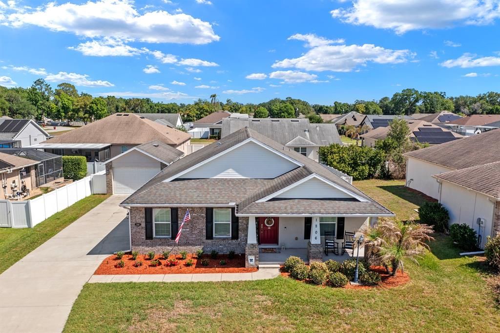 For Sale: $439,900 (3 beds, 2 baths, 1691 Square Feet)