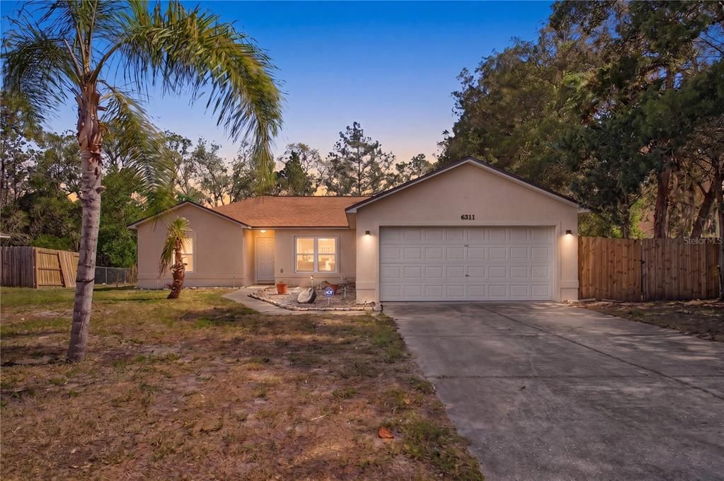 For Sale: $315,000 (3 beds, 2 baths, 1472 Square Feet)