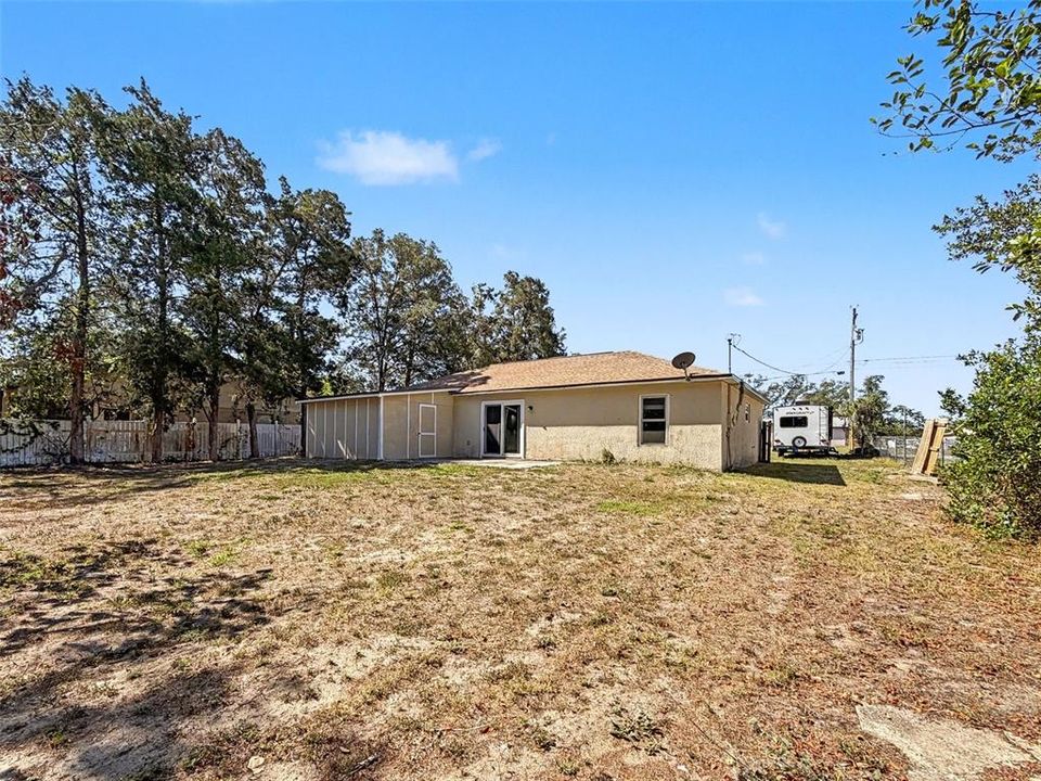 For Sale: $315,000 (3 beds, 2 baths, 1472 Square Feet)