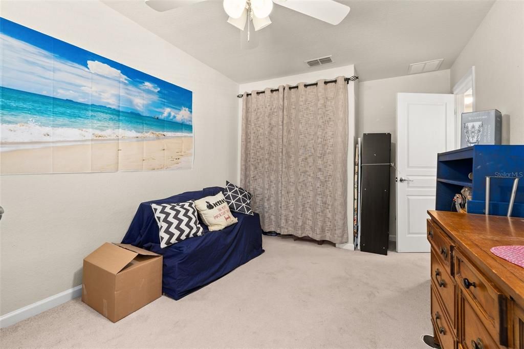 For Sale: $380,000 (3 beds, 2 baths, 1644 Square Feet)