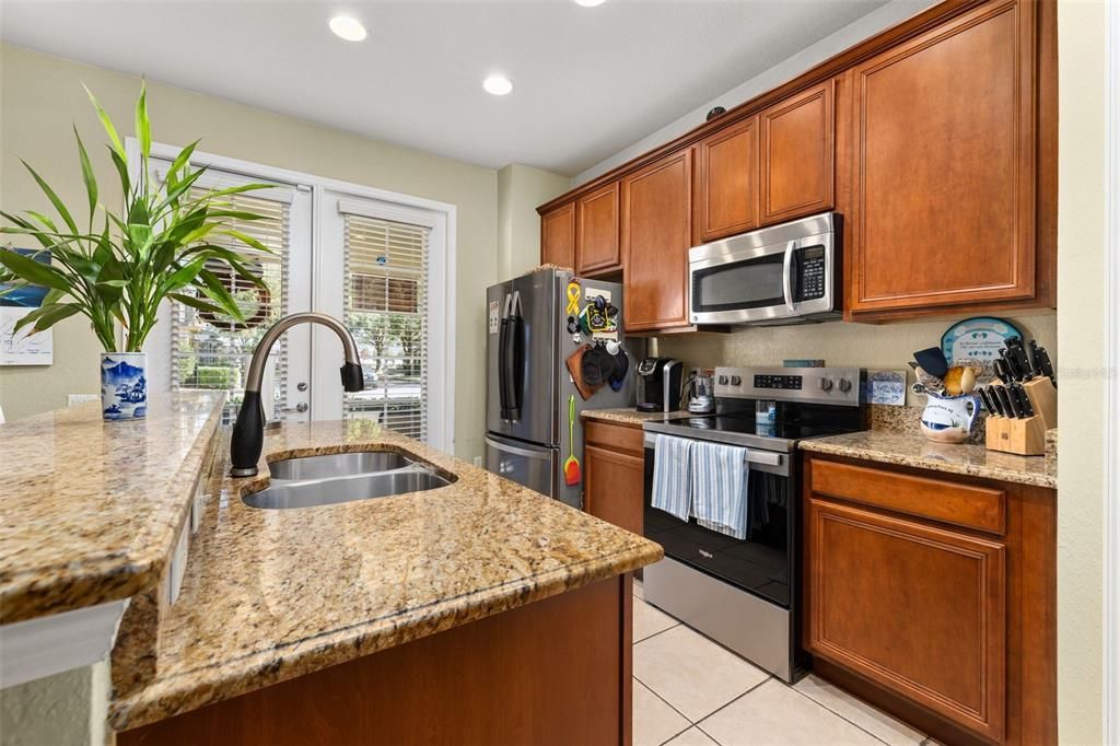 For Sale: $380,000 (3 beds, 2 baths, 1644 Square Feet)