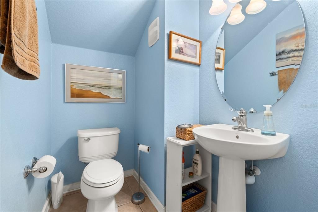 For Sale: $380,000 (3 beds, 2 baths, 1644 Square Feet)