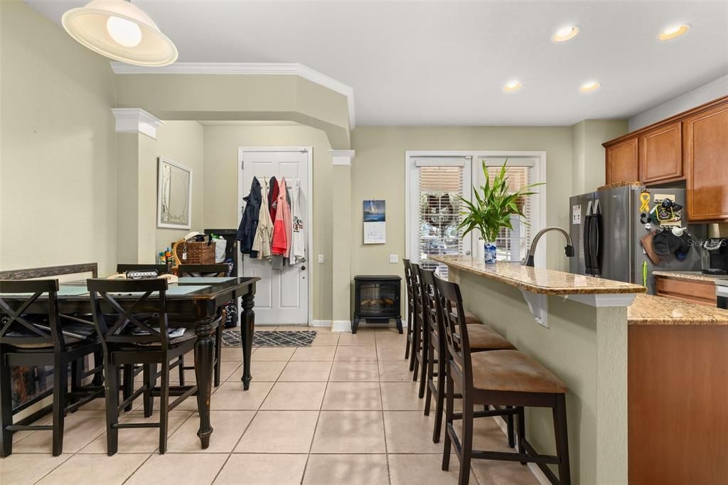 For Sale: $380,000 (3 beds, 2 baths, 1644 Square Feet)