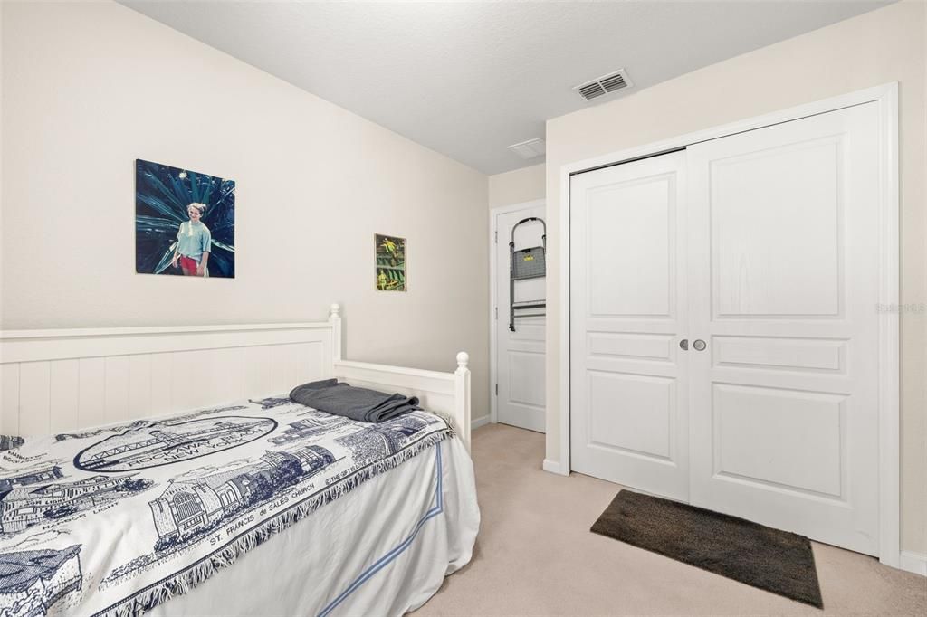 For Sale: $380,000 (3 beds, 2 baths, 1644 Square Feet)