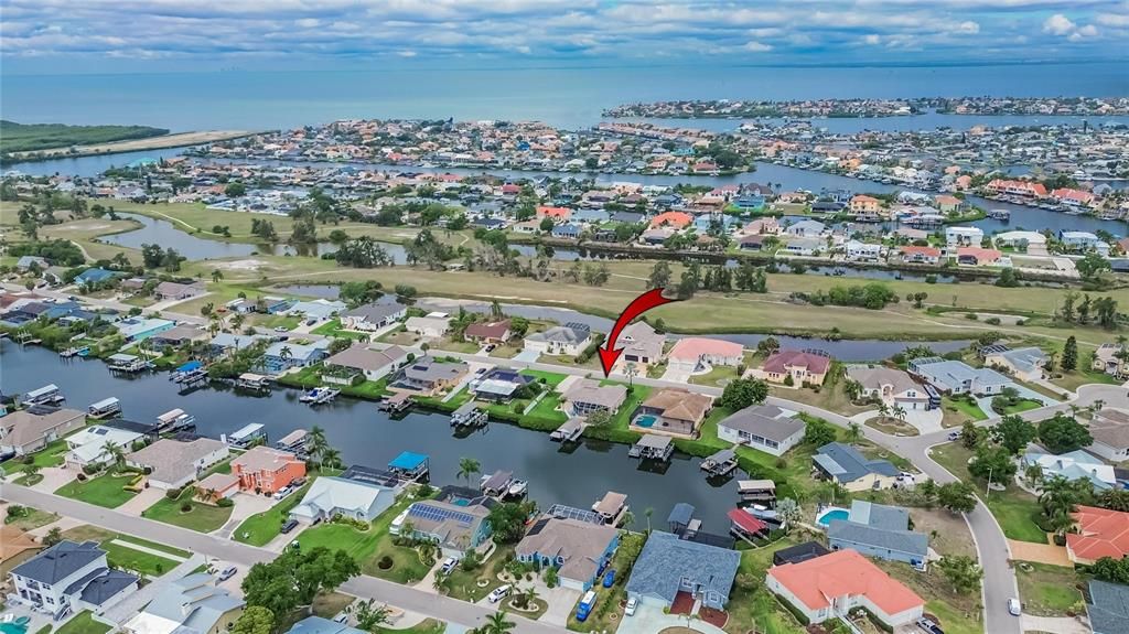 Activo con contrato: $859,990 (3 camas, 2 baños, 1976 Pies cuadrados)