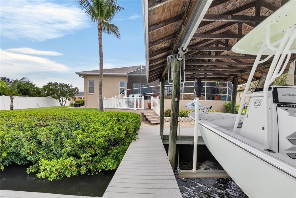 Activo con contrato: $859,990 (3 camas, 2 baños, 1976 Pies cuadrados)
