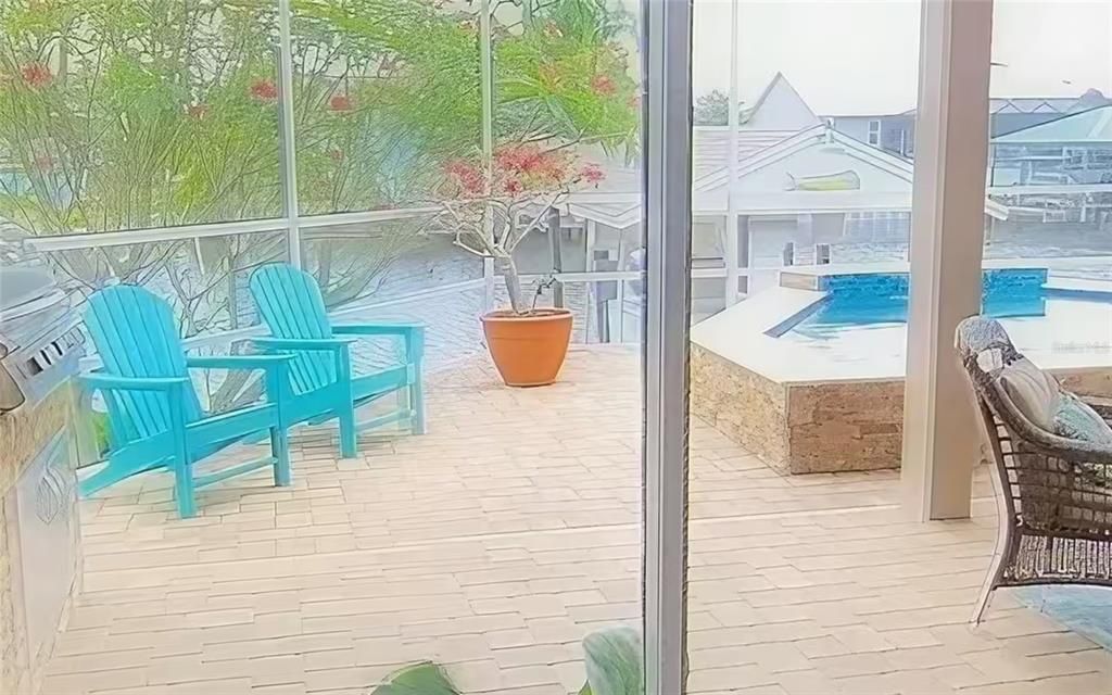 Activo con contrato: $859,990 (3 camas, 2 baños, 1976 Pies cuadrados)