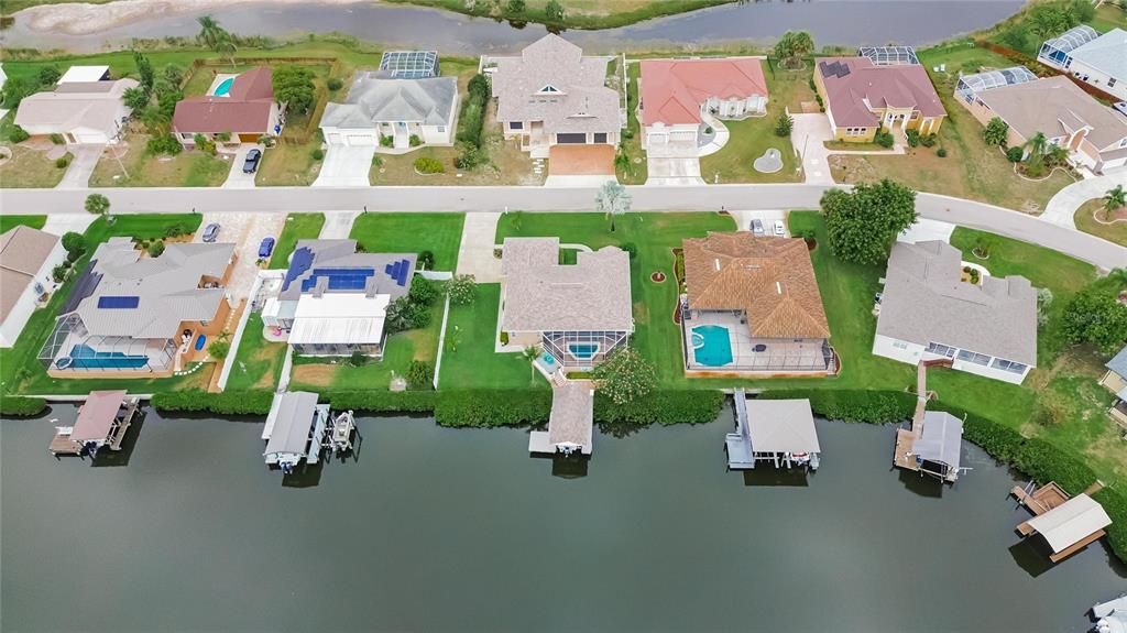 Activo con contrato: $859,990 (3 camas, 2 baños, 1976 Pies cuadrados)
