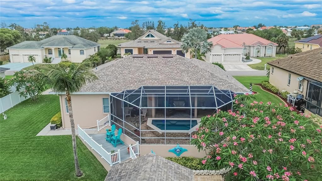 Activo con contrato: $859,990 (3 camas, 2 baños, 1976 Pies cuadrados)