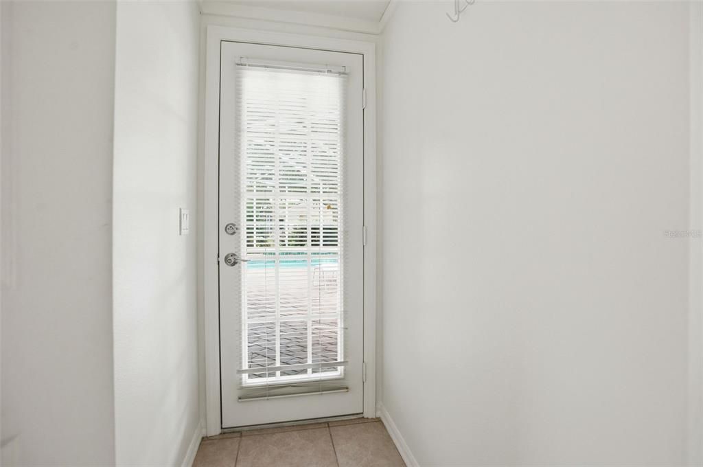 Activo con contrato: $429,900 (3 camas, 2 baños, 2196 Pies cuadrados)