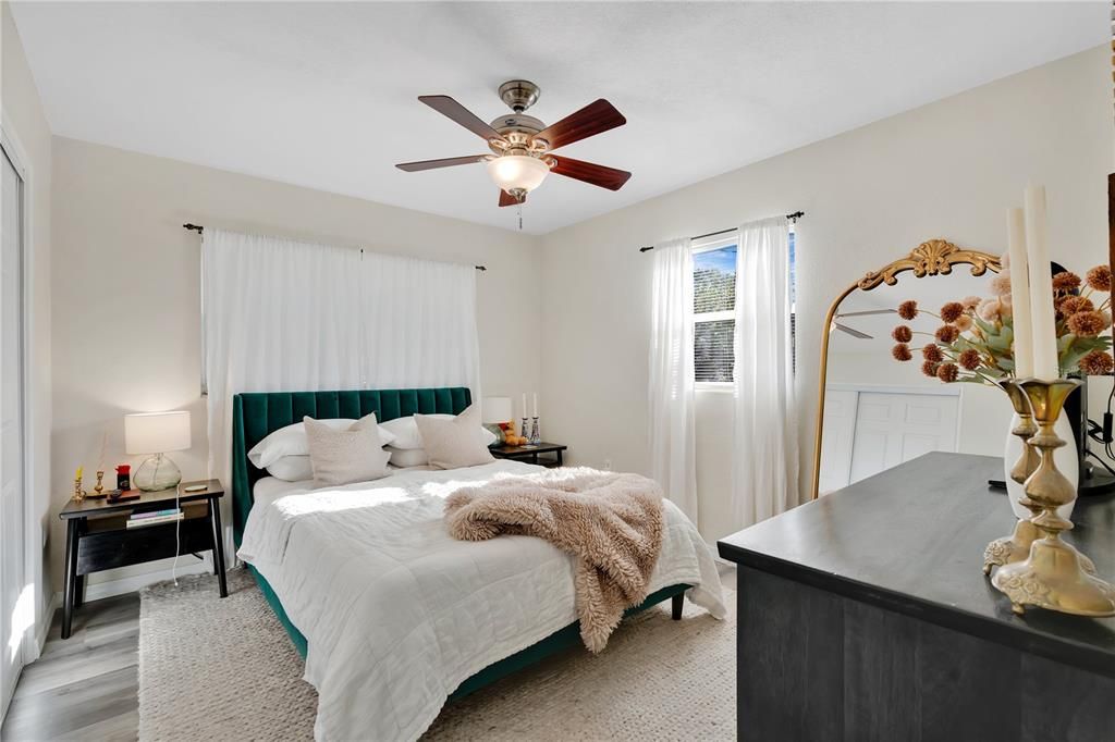For Sale: $449,900 (3 beds, 1 baths, 1024 Square Feet)