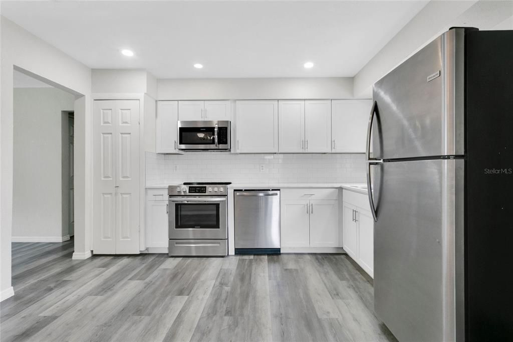 For Sale: $449,900 (3 beds, 1 baths, 1024 Square Feet)