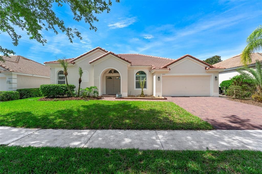 Vendido Recientemente: $779,900 (4 camas, 3 baños, 2606 Pies cuadrados)