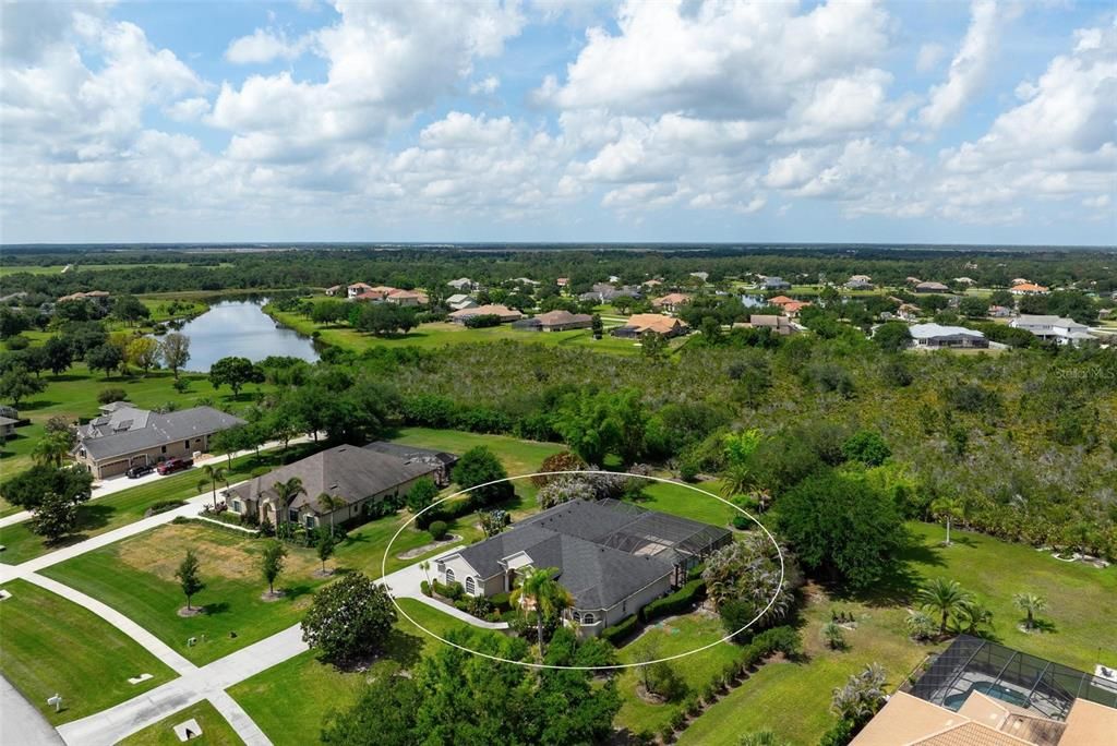 En Venta: $965,000 (4 camas, 2 baños, 3015 Pies cuadrados)