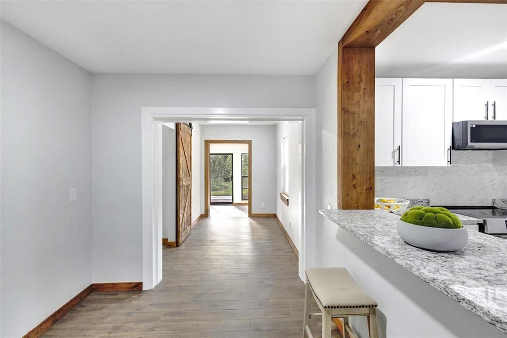 For Rent: $2,800 (3 beds, 1 baths, 2102 Square Feet)