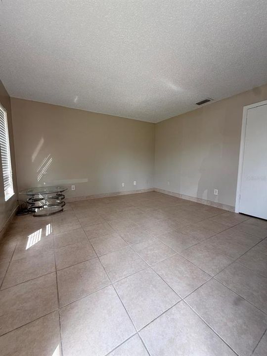 For Rent: $1,800 (2 beds, 2 baths, 1672 Square Feet)