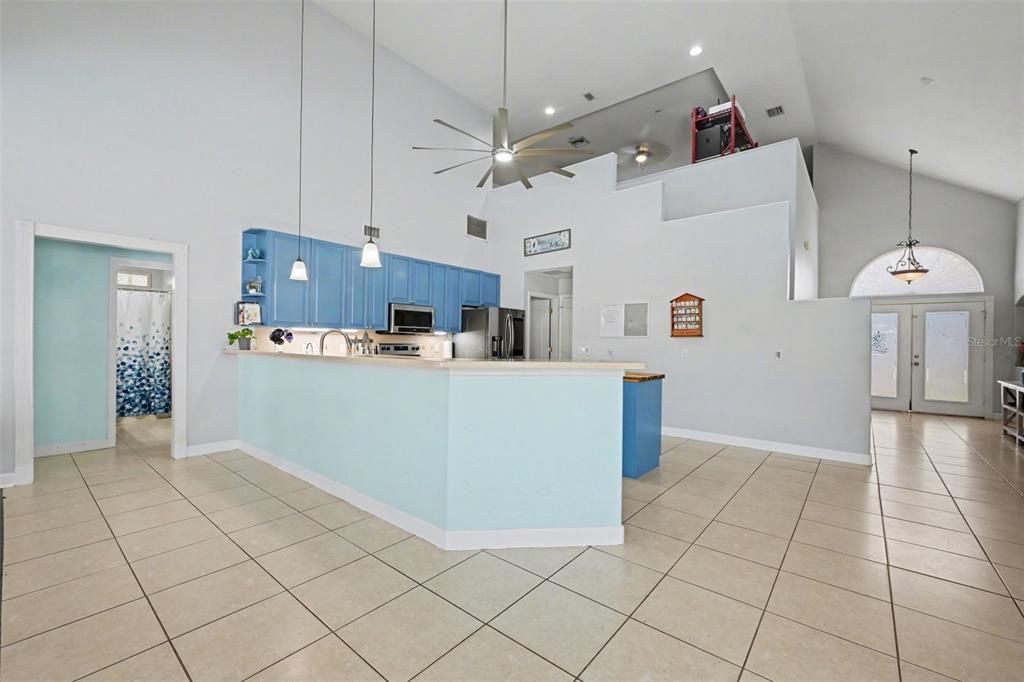 En Venta: $604,900 (5 camas, 4 baños, 3309 Pies cuadrados)