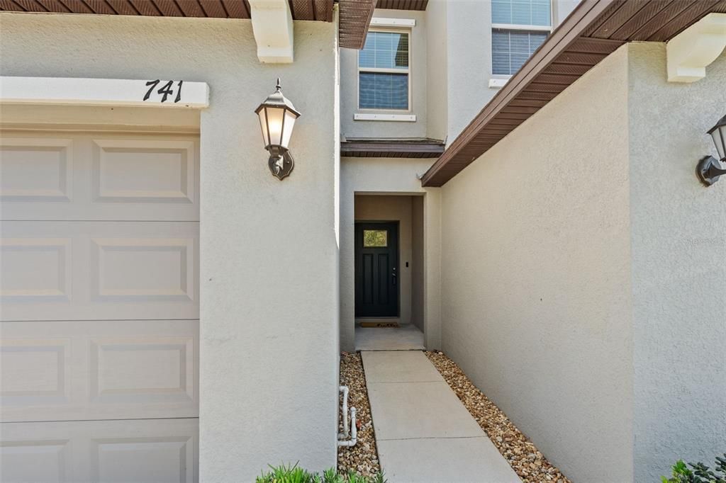 Active With Contract: $255,000 (3 beds, 2 baths, 1796 Square Feet)