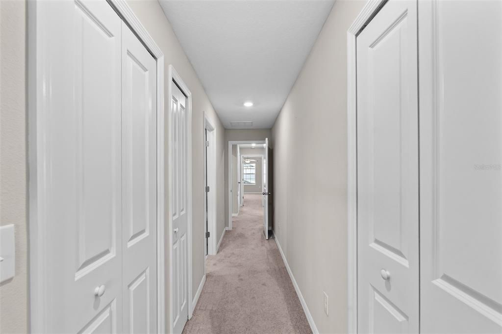 Active With Contract: $255,000 (3 beds, 2 baths, 1796 Square Feet)