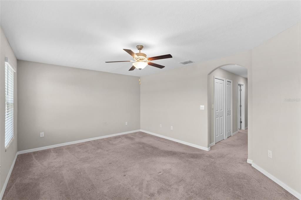 Active With Contract: $255,000 (3 beds, 2 baths, 1796 Square Feet)