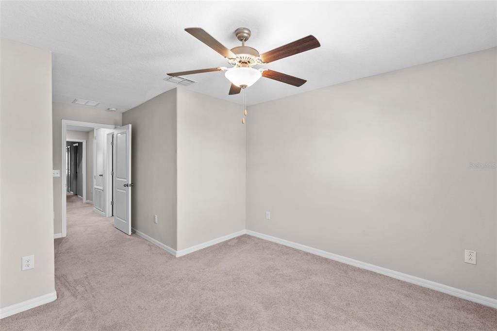 Active With Contract: $255,000 (3 beds, 2 baths, 1796 Square Feet)
