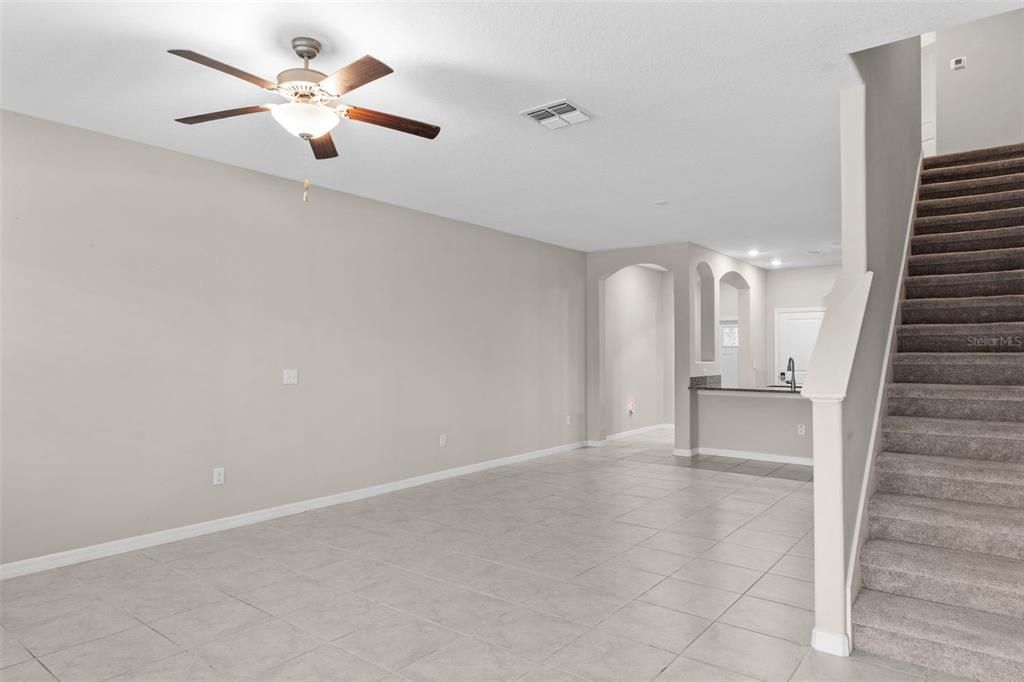 Active With Contract: $255,000 (3 beds, 2 baths, 1796 Square Feet)