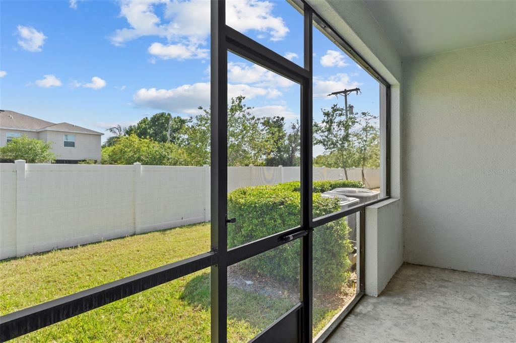Active With Contract: $255,000 (3 beds, 2 baths, 1796 Square Feet)