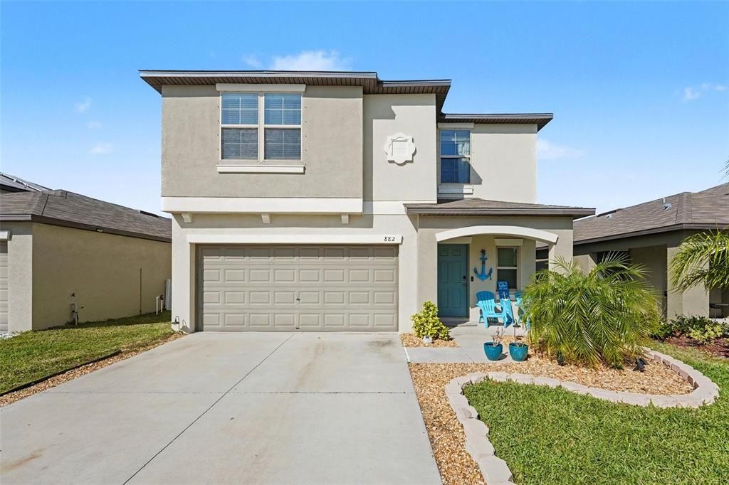 For Sale: $359,900 (5 beds, 2 baths, 2264 Square Feet)