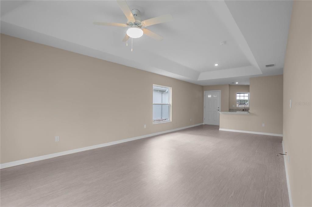 En Venta: $238,000 (3 camas, 2 baños, 1311 Pies cuadrados)