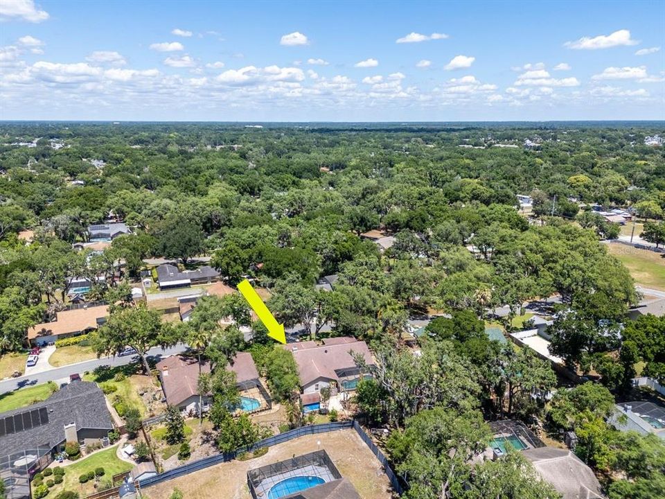 Activo con contrato: $549,900 (4 camas, 2 baños, 2357 Pies cuadrados)
