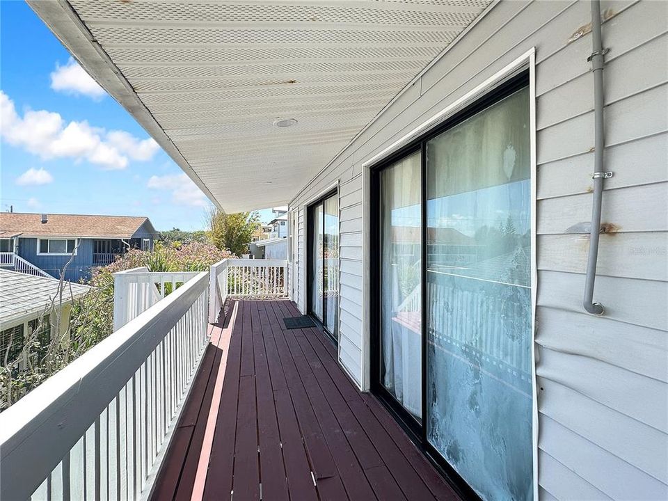 For Sale: $675,000 (3 beds, 3 baths, 1696 Square Feet)