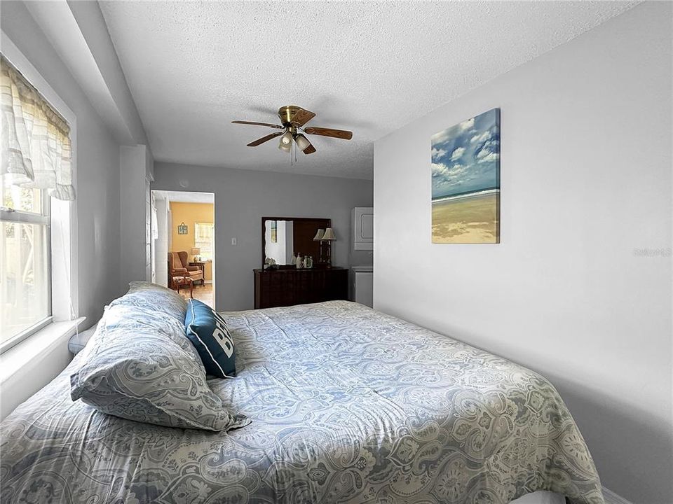 For Sale: $675,000 (3 beds, 3 baths, 1696 Square Feet)