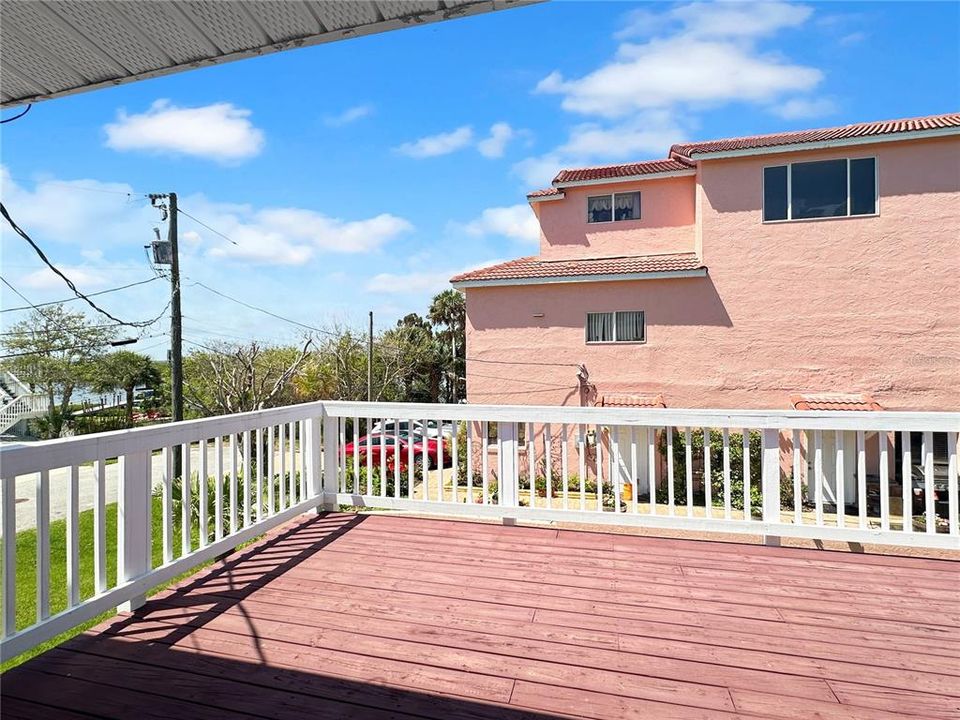 For Sale: $675,000 (3 beds, 3 baths, 1696 Square Feet)