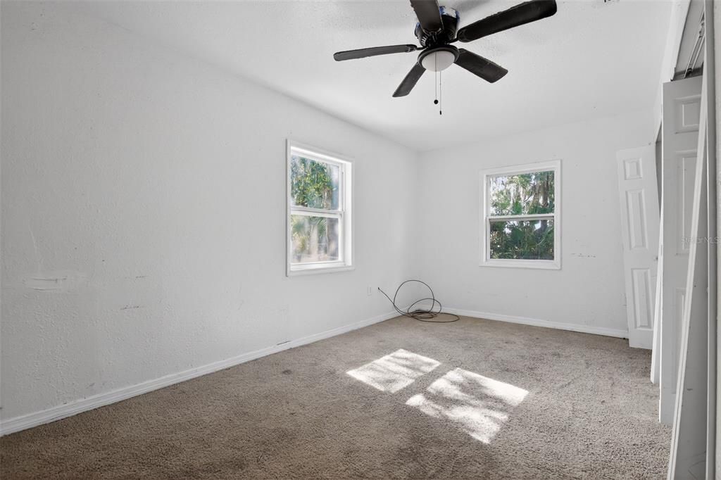 For Sale: $209,900 (3 beds, 2 baths, 1591 Square Feet)
