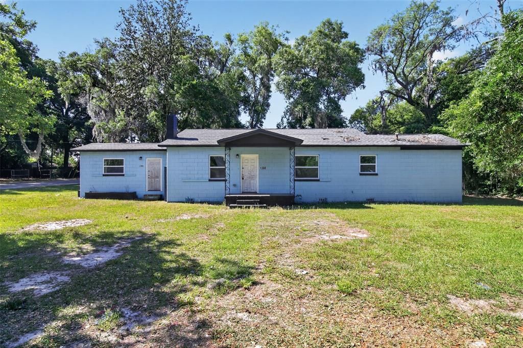 For Sale: $209,900 (3 beds, 2 baths, 1591 Square Feet)