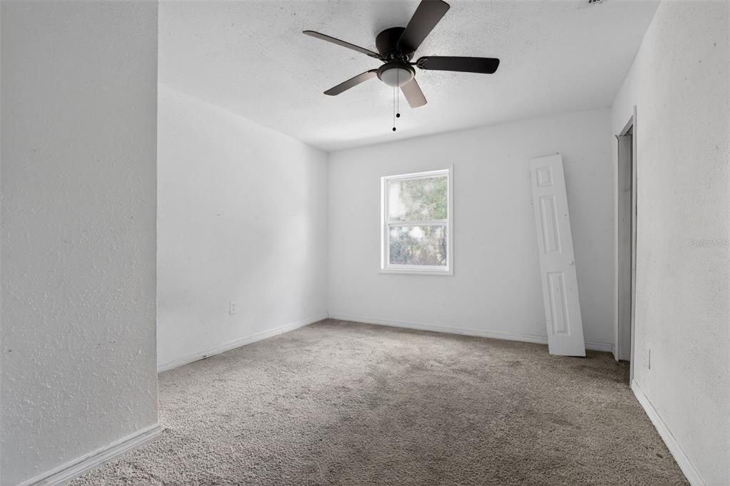 For Sale: $209,900 (3 beds, 2 baths, 1591 Square Feet)