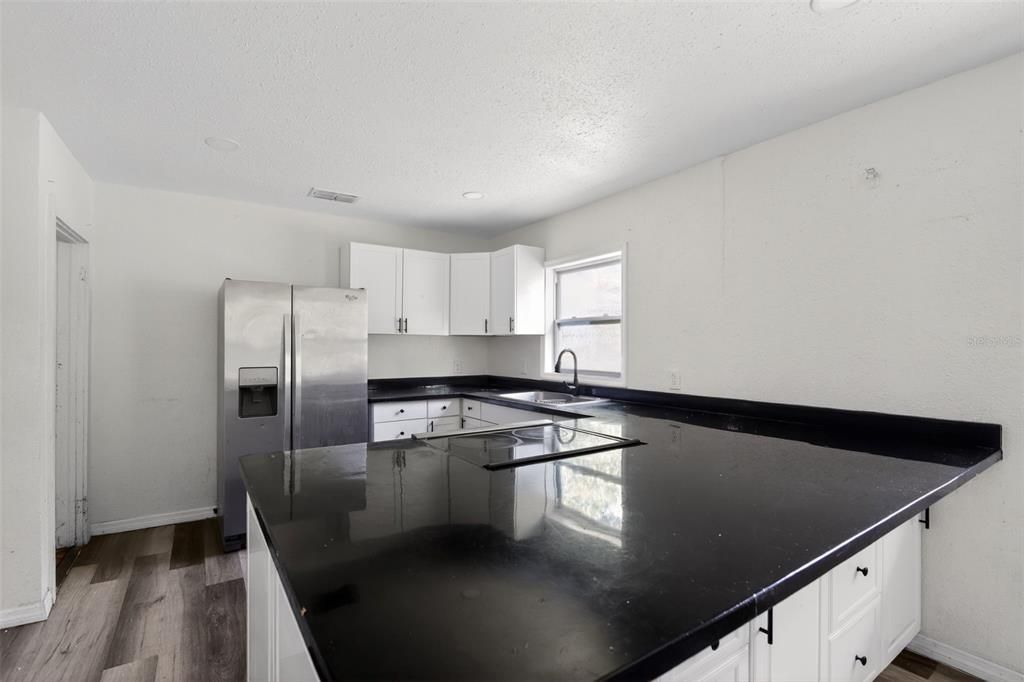For Sale: $209,900 (3 beds, 2 baths, 1591 Square Feet)