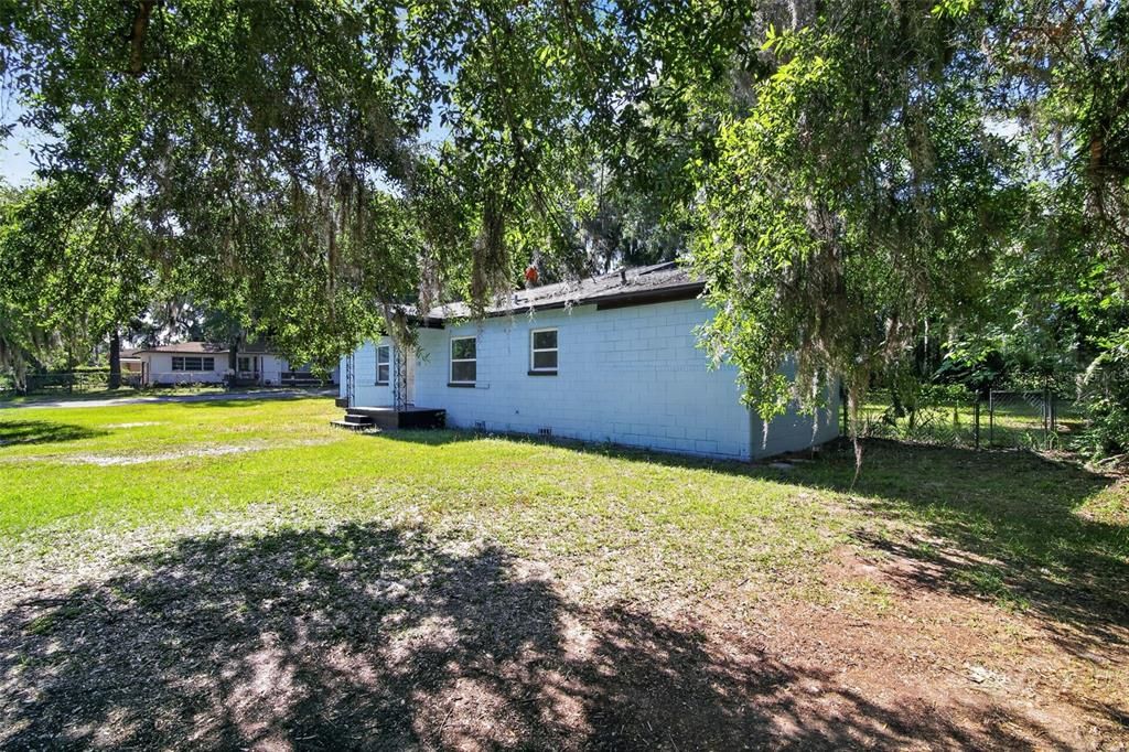 For Sale: $209,900 (3 beds, 2 baths, 1591 Square Feet)