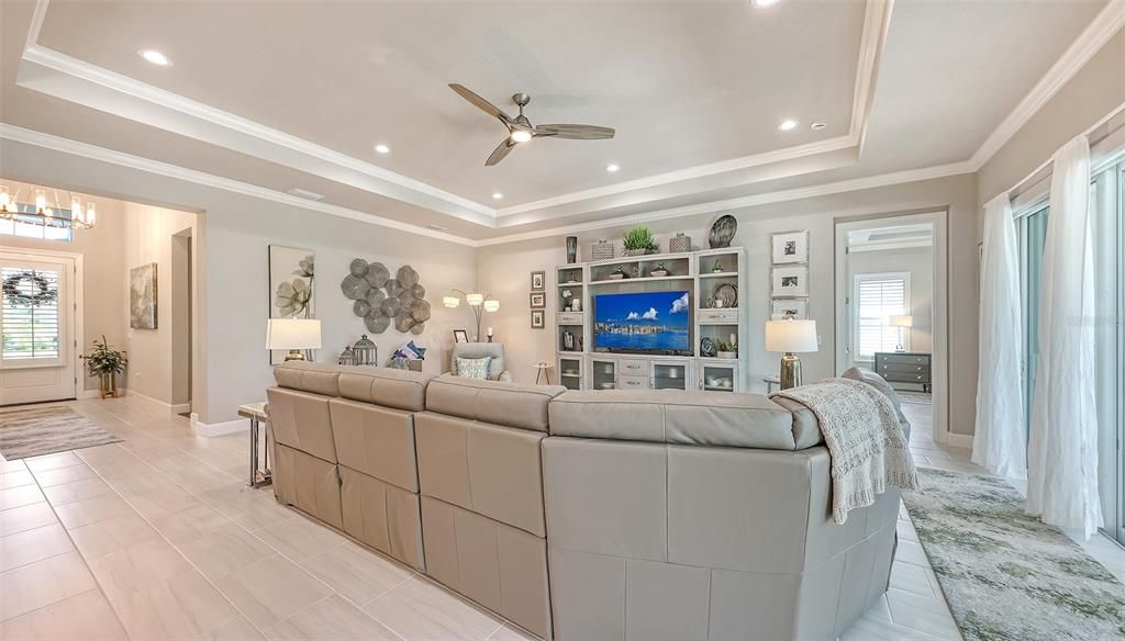 Activo con contrato: $778,000 (3 camas, 2 baños, 2399 Pies cuadrados)