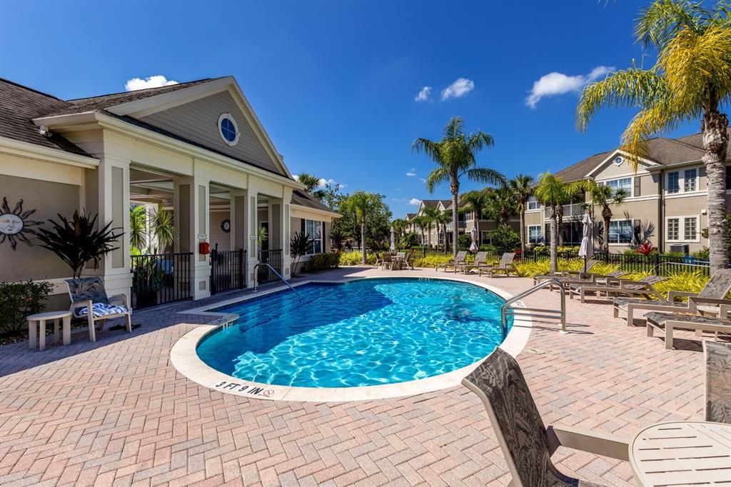 Active With Contract: $415,000 (2 beds, 2 baths, 1512 Square Feet)