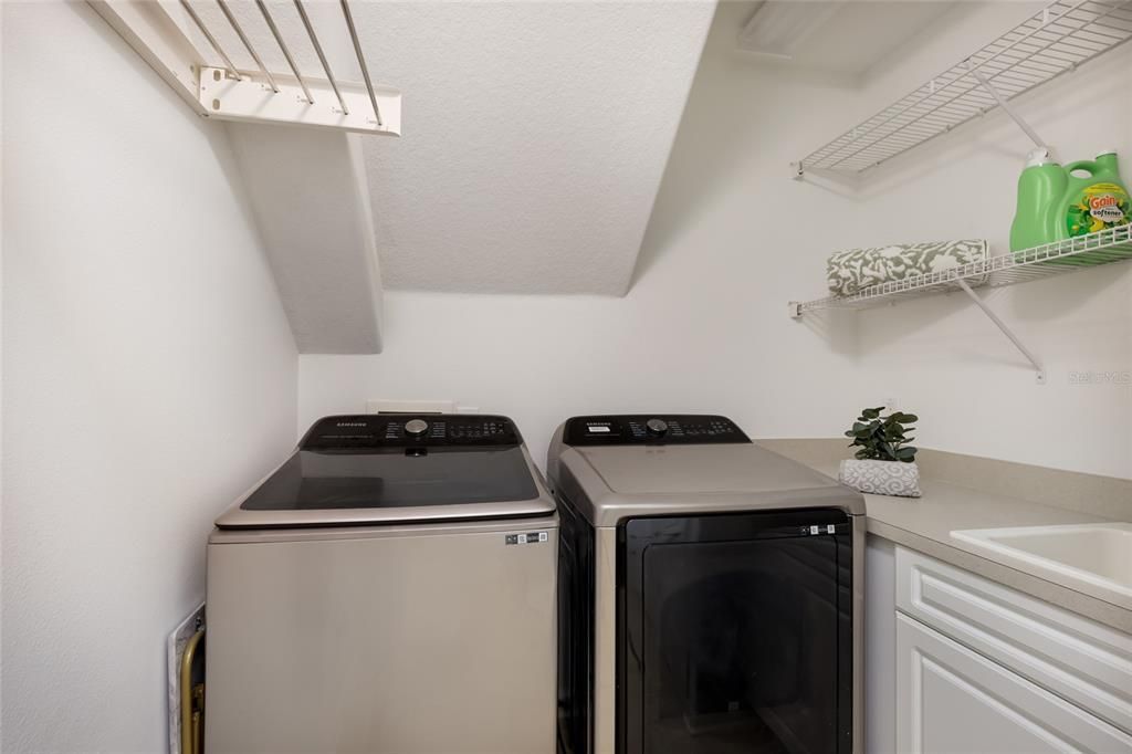 Active With Contract: $415,000 (2 beds, 2 baths, 1512 Square Feet)