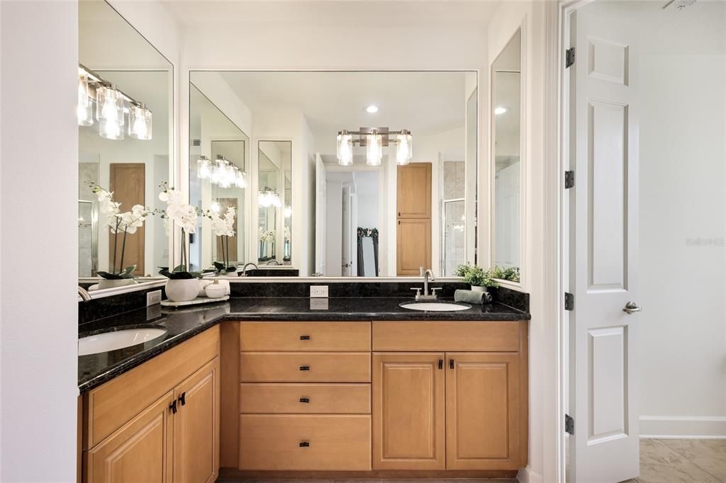 Active With Contract: $415,000 (2 beds, 2 baths, 1512 Square Feet)