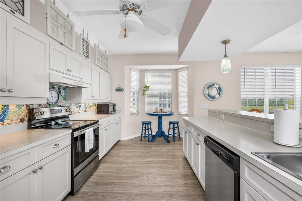 For Sale: $539,000 (2 beds, 2 baths, 1340 Square Feet)