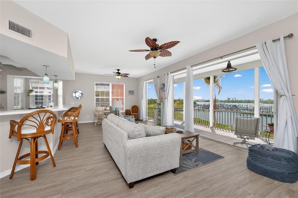 For Sale: $539,000 (2 beds, 2 baths, 1340 Square Feet)
