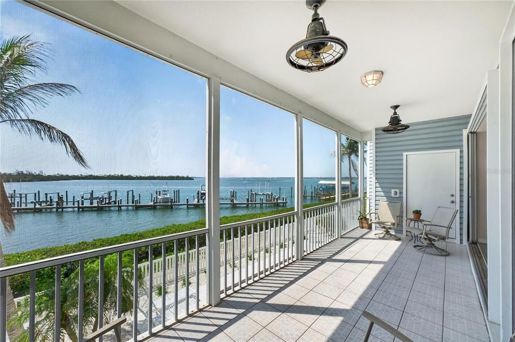 For Sale: $539,000 (2 beds, 2 baths, 1340 Square Feet)
