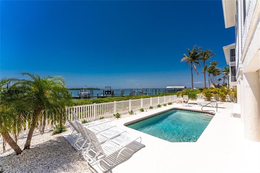 For Sale: $539,000 (2 beds, 2 baths, 1340 Square Feet)