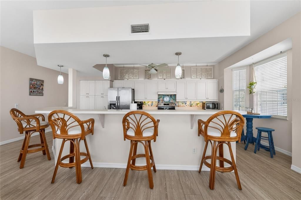 For Sale: $539,000 (2 beds, 2 baths, 1340 Square Feet)