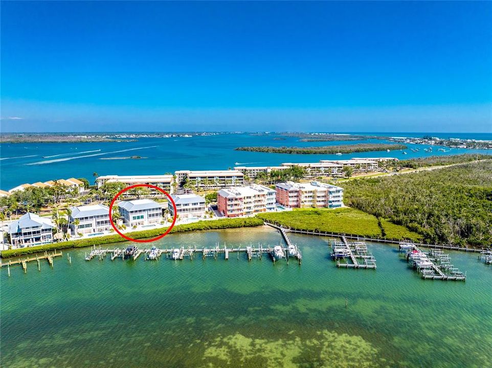 For Sale: $539,000 (2 beds, 2 baths, 1340 Square Feet)