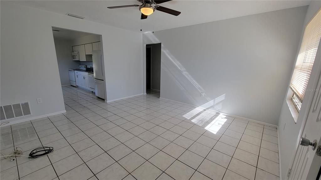 Active With Contract: $395,000 (4 beds, 0 baths, 1576 Square Feet)