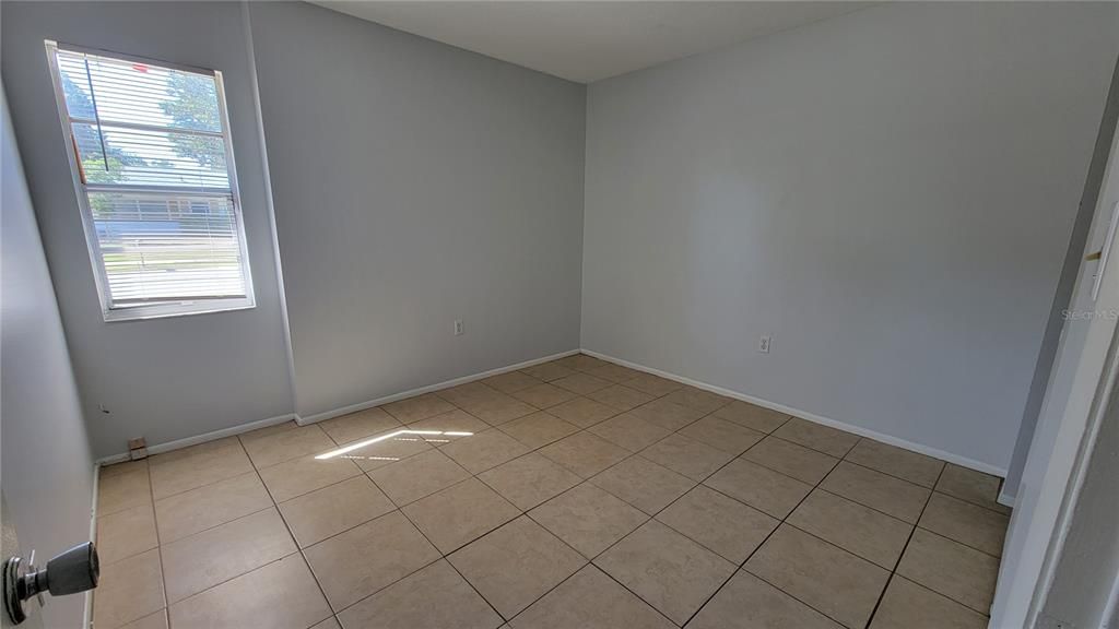 Active With Contract: $395,000 (4 beds, 0 baths, 1576 Square Feet)